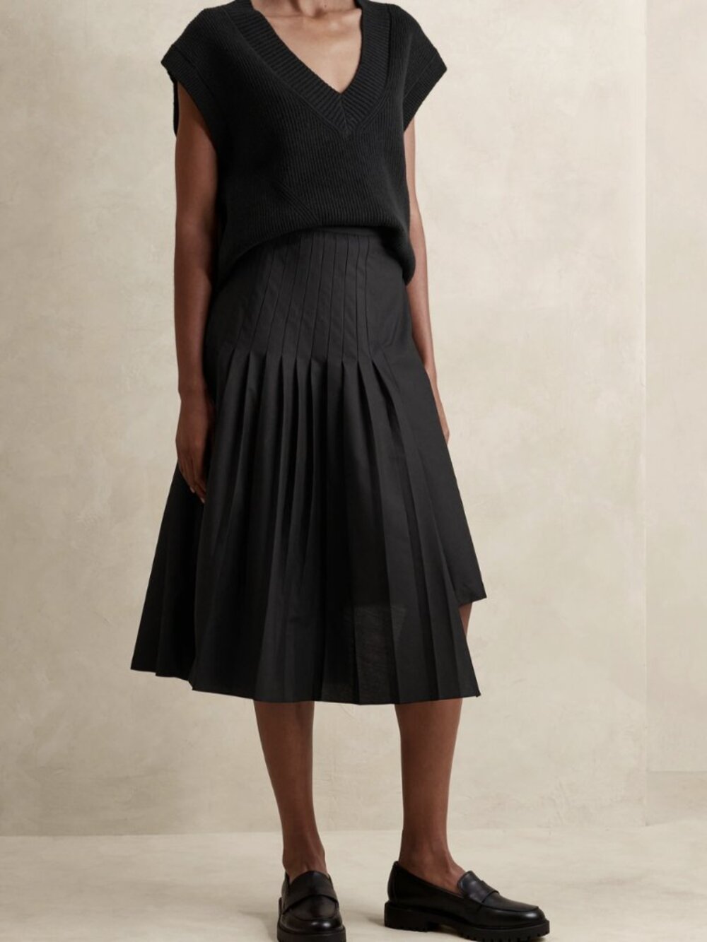 Pleated midi skirt